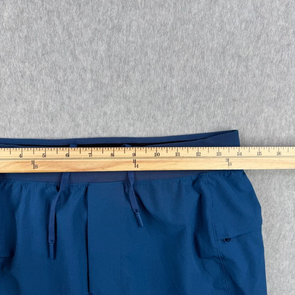Lululemon Shorts Mens Medium Blue Namaste Mesh Lined Beach Surf Board 8
